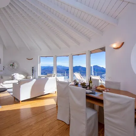 アパート Pollino Sleeps 4 *