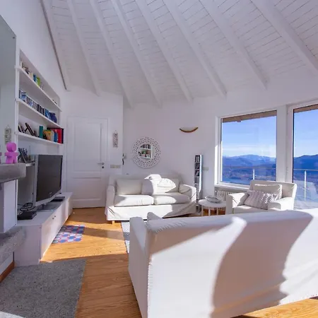アパート Pollino Sleeps 4 *